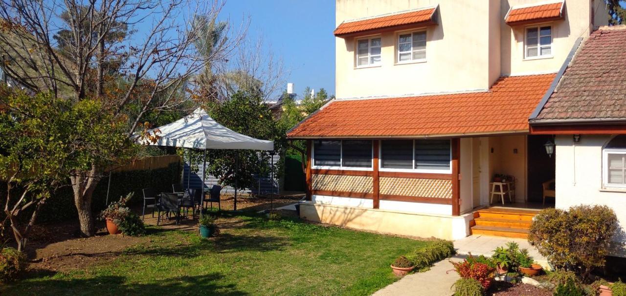 Jordan Valley One Room Apartment Menaẖemya Eksteriør billede