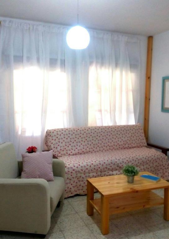 Jordan Valley One Room Apartment Menaẖemya Eksteriør billede